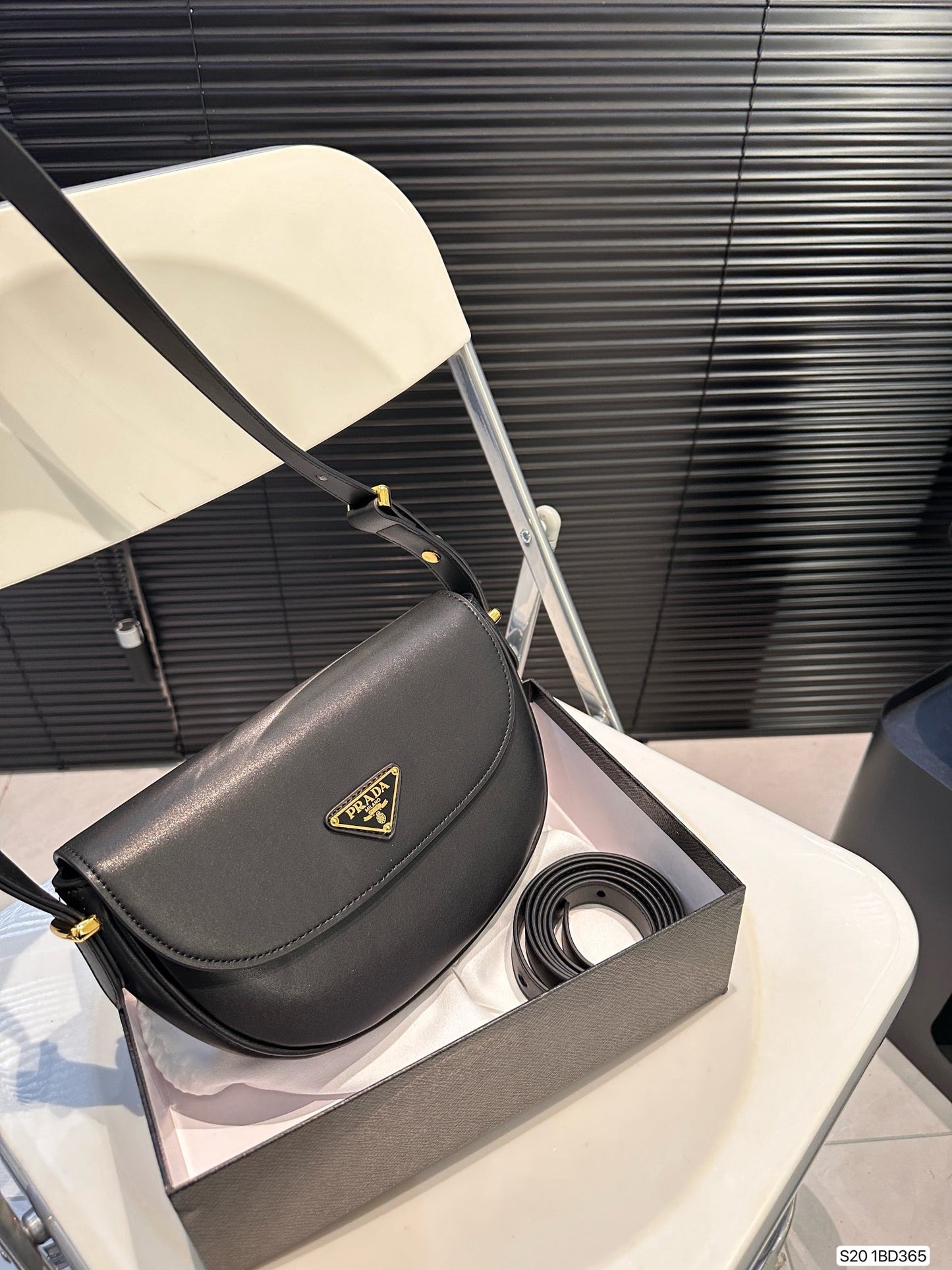 Pra new arrival bag size: 24 * 16 cm