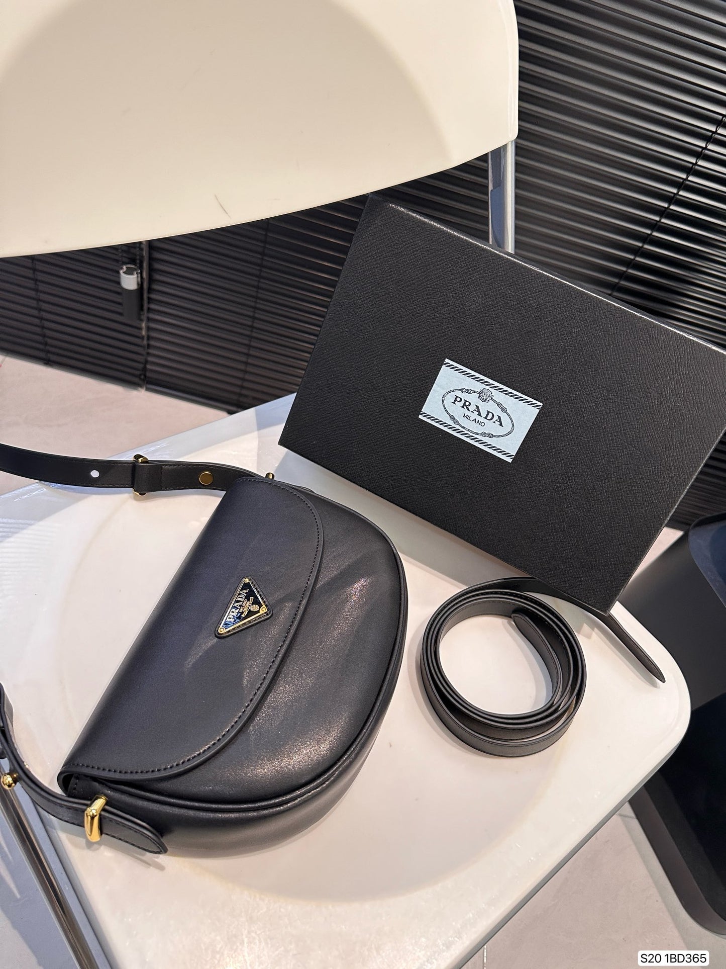 Pra new arrival bag size: 24 * 16 cm