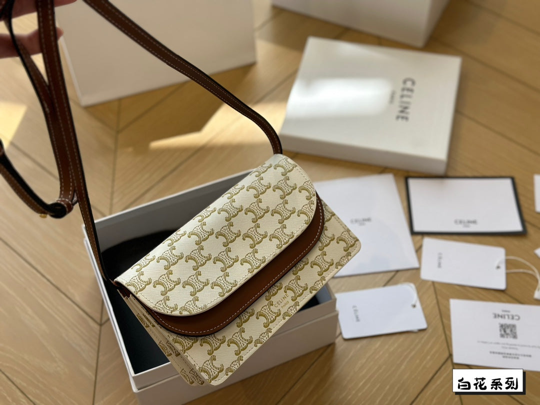 Ce new arrival bag  size: 20 cm