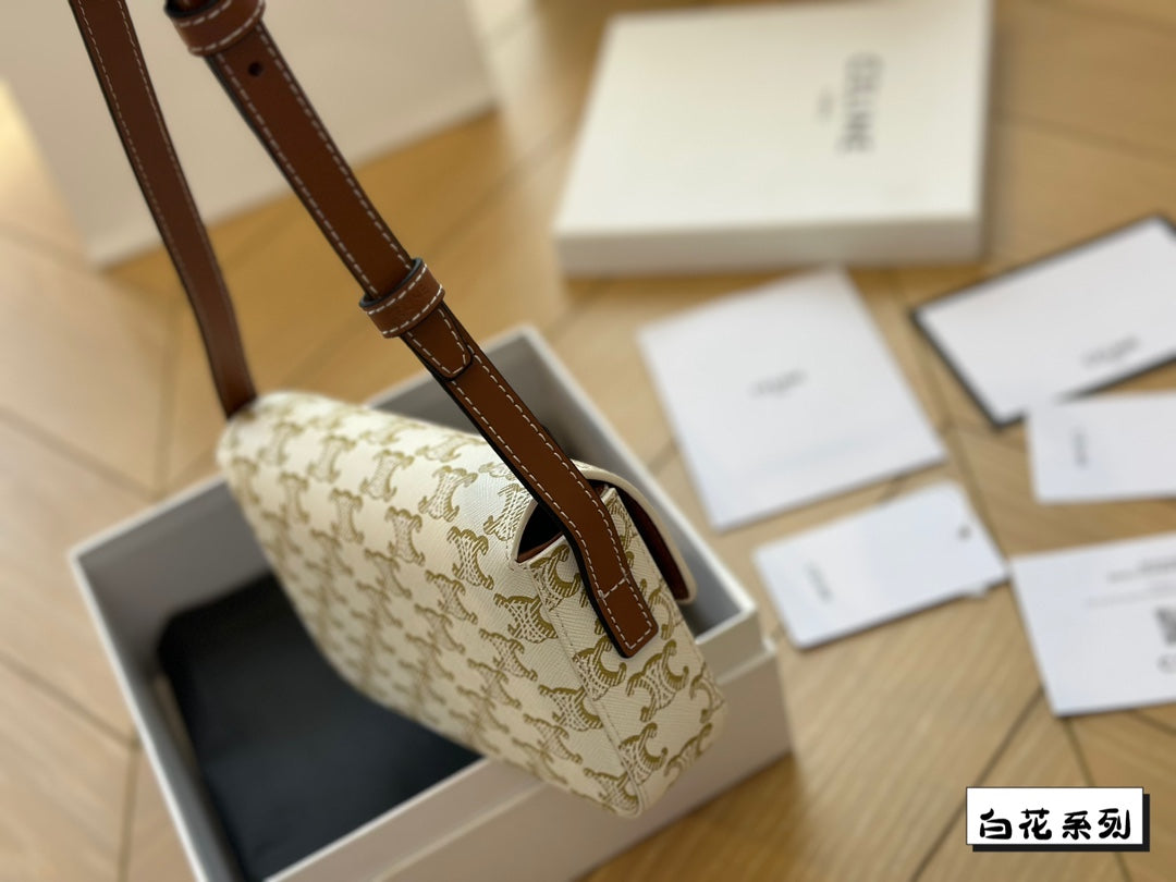 ce new arrival bag size: 20 cm