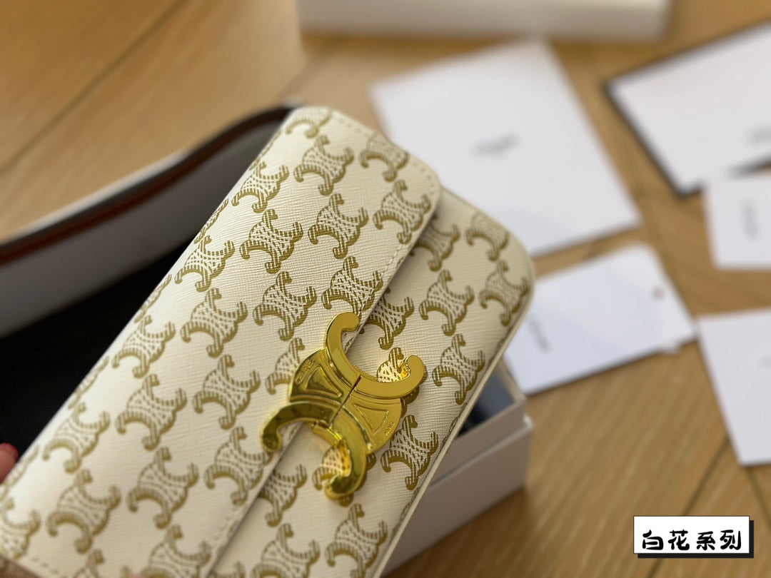 ce new arrival bag size: 20 cm