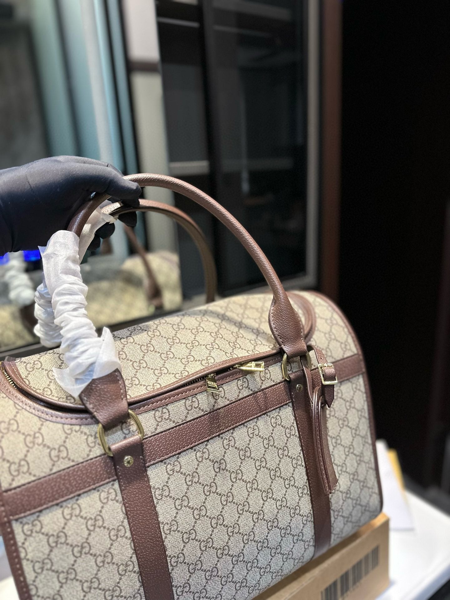 GG new arrival pet bags size: 39*20*32 cm