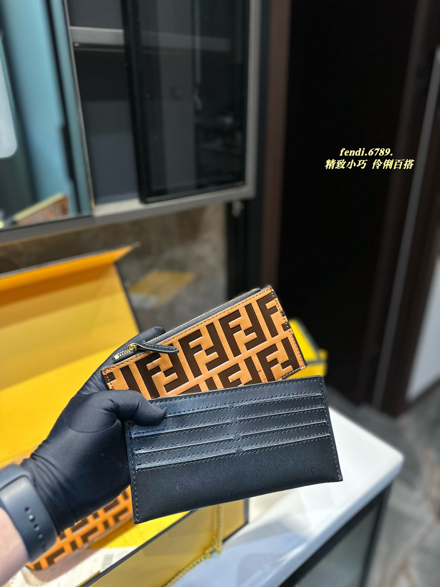 Fen Canvas  new arrival chain bag size; 21*3*12 cm