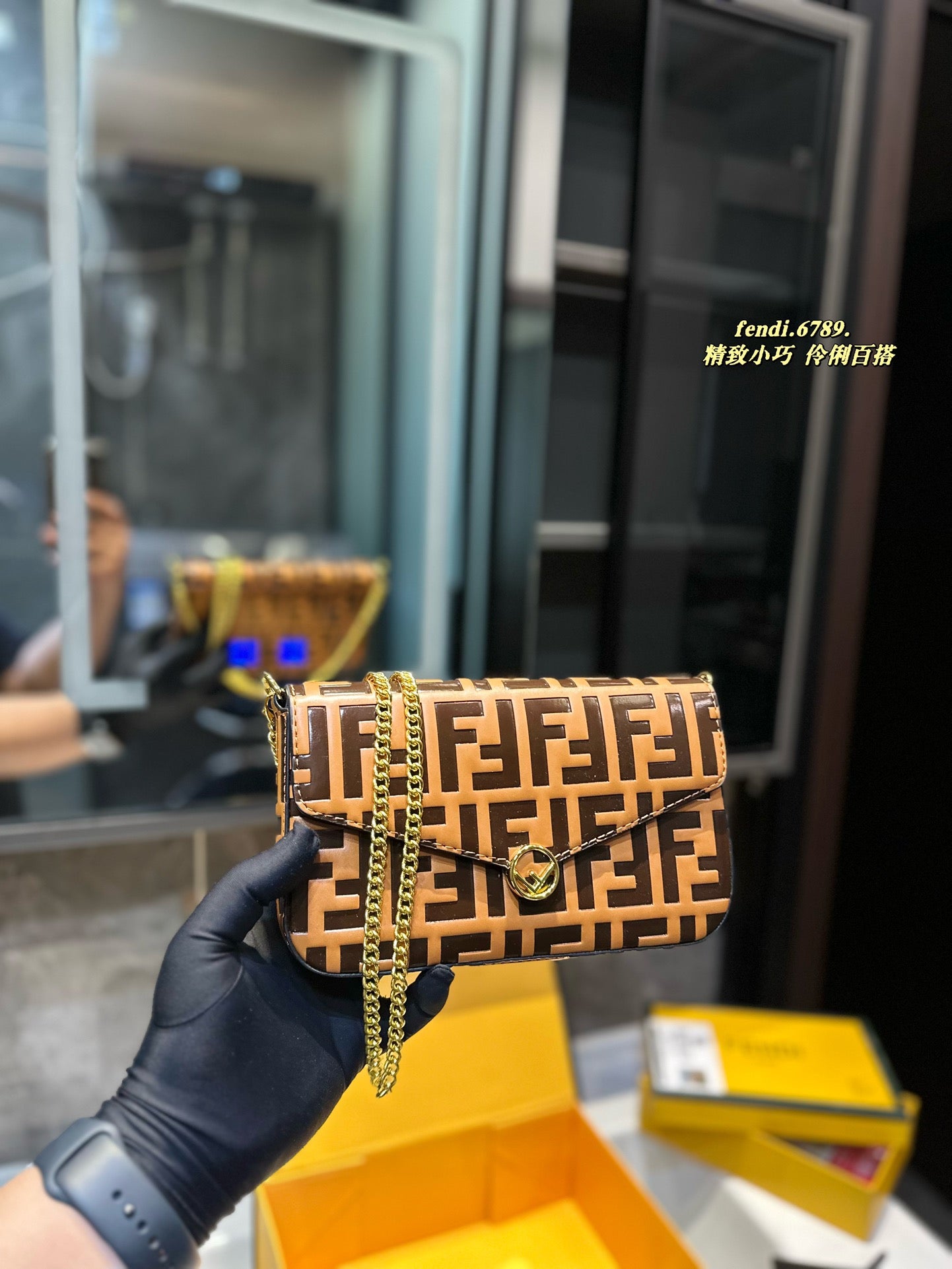 Fen Canvas  new arrival chain bag size; 21*3*12 cm