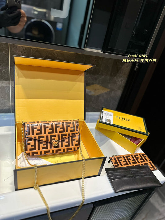 Fen Canvas  new arrival chain bag size; 21*3*12 cm