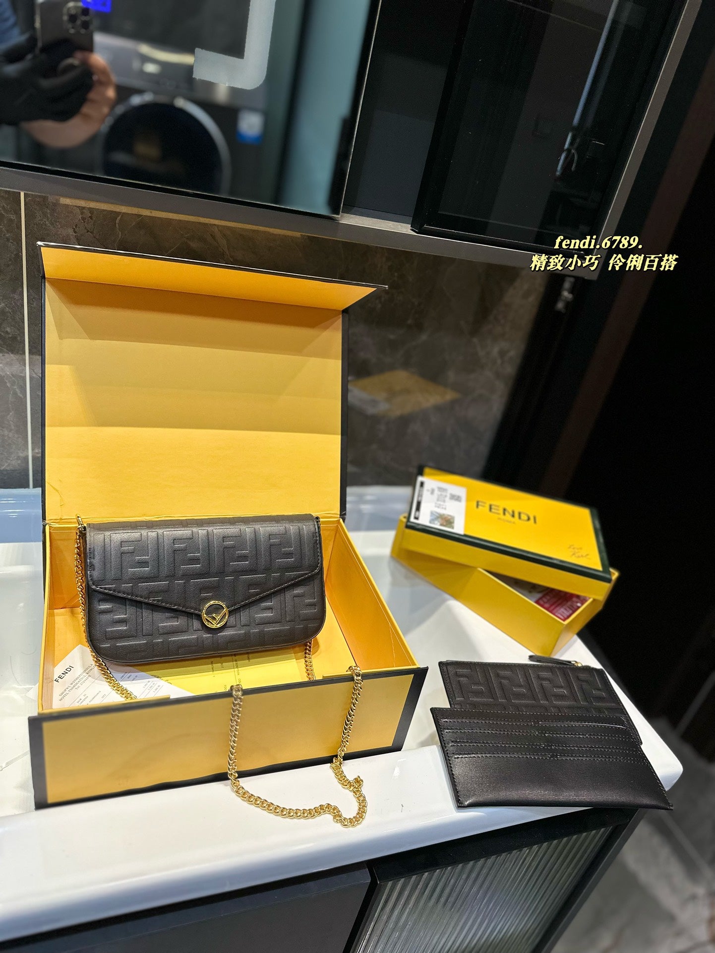 Fen Canvas  new arrival chain bag size; 21*3*12 cm