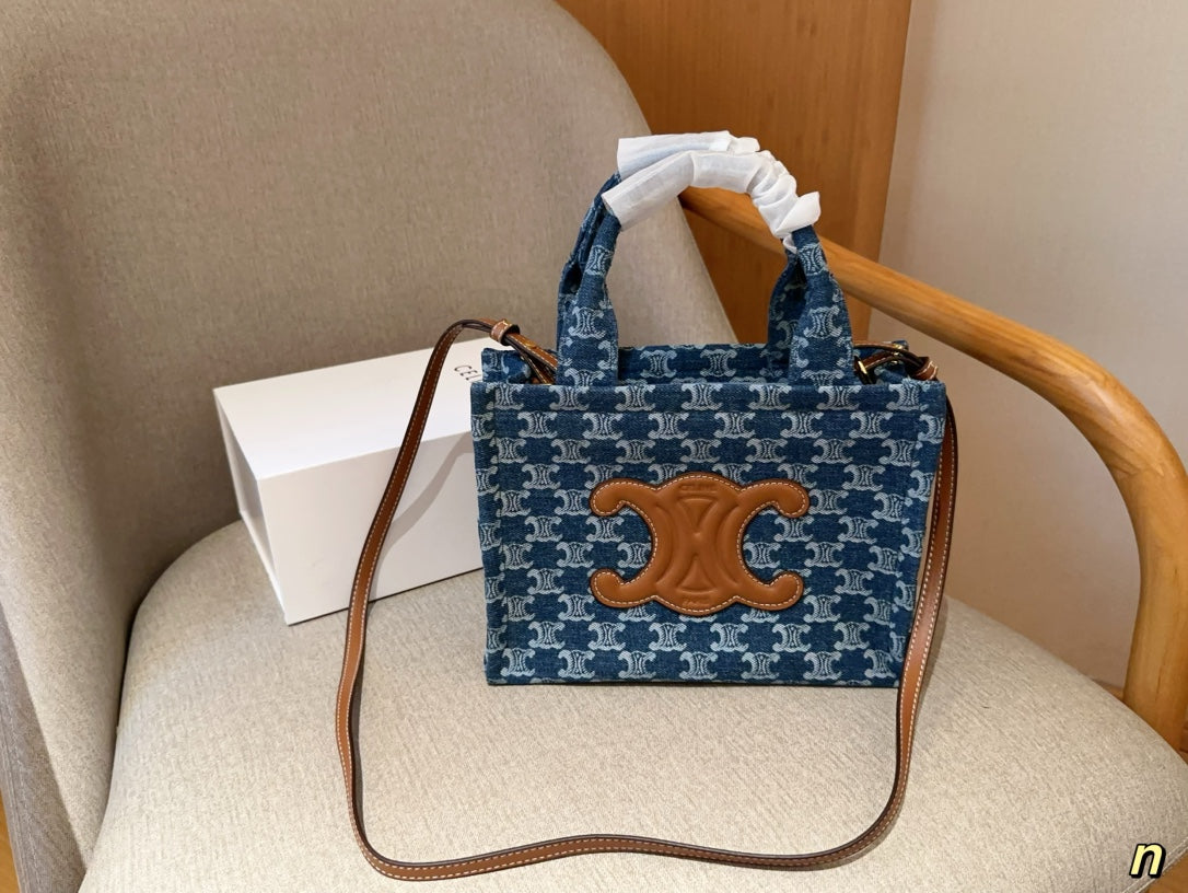 ce new arrival tote bag size: 24��18��9 cm