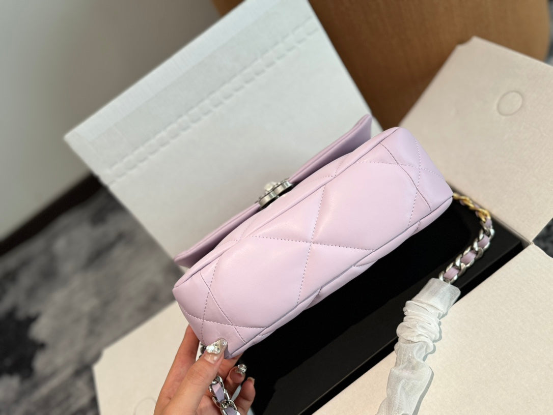 cc new arrival 19 bag size: 25 cm