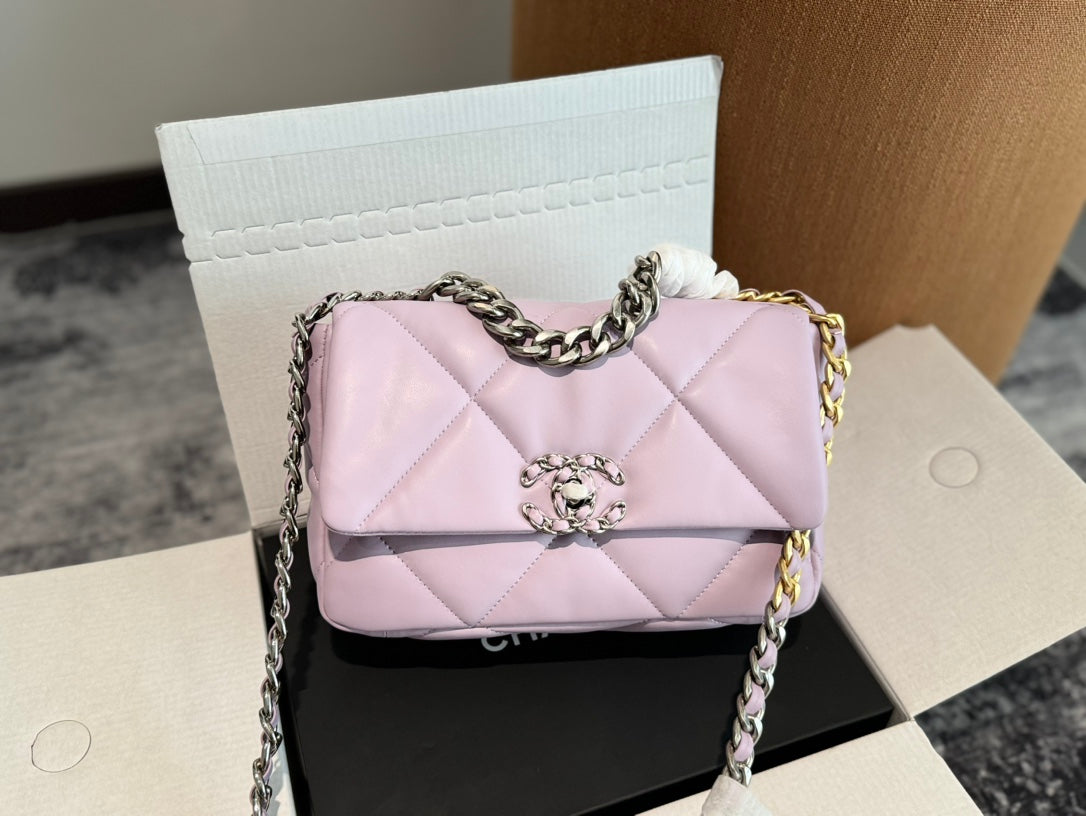 cc new arrival 19 bag size: 25 cm