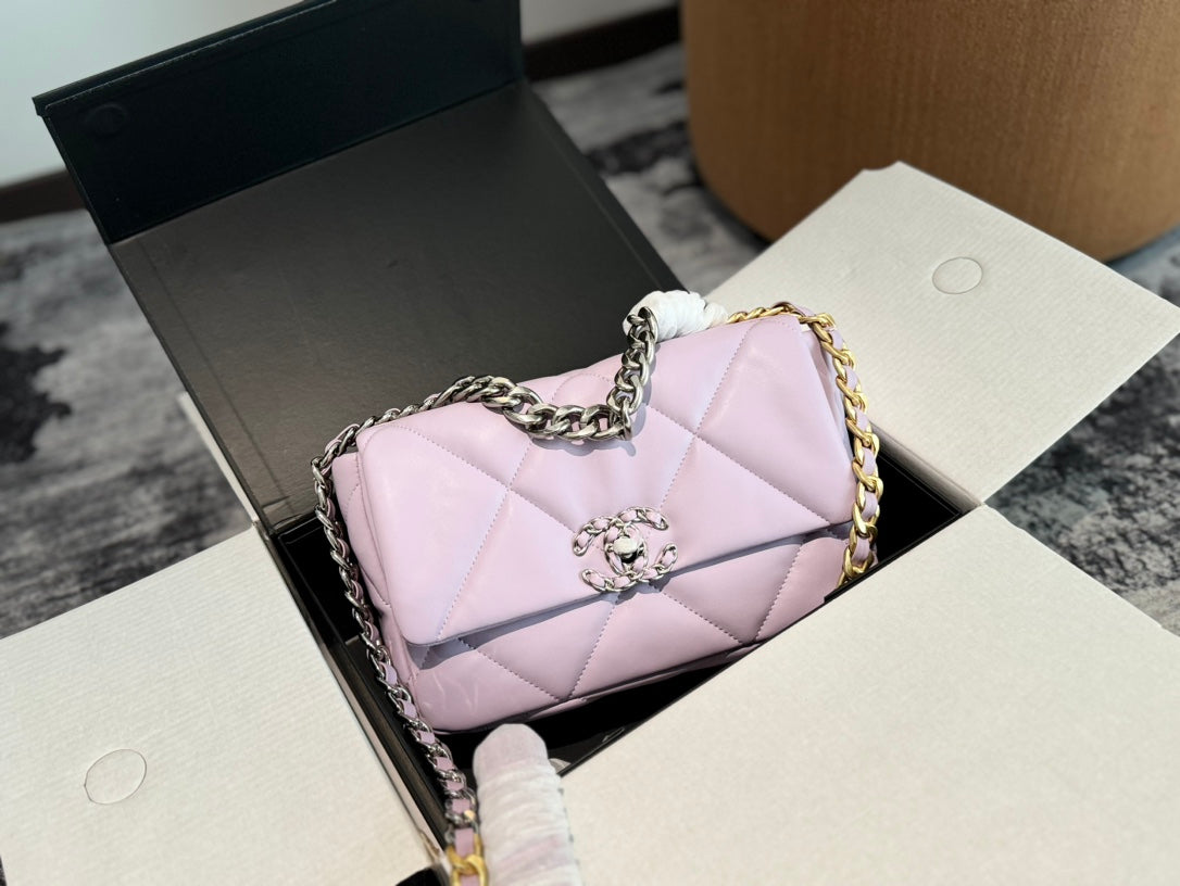 cc new arrival 19 bag size: 25 cm