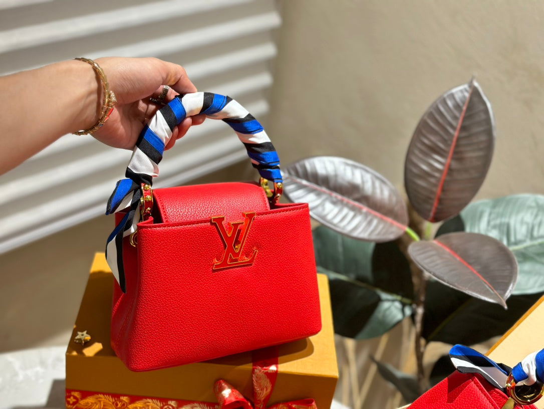 Louis capucines new arrival bag 05