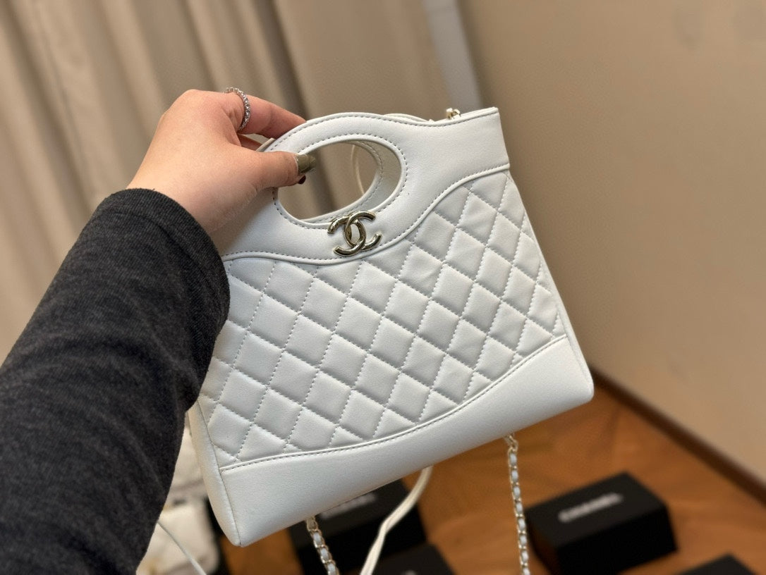 CC new arrival 31bag mini bag size: 23*19cm