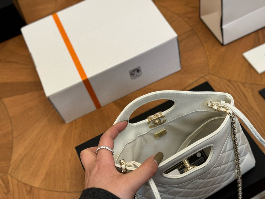 CC new arrival 31bag mini bag size: 23*19cm