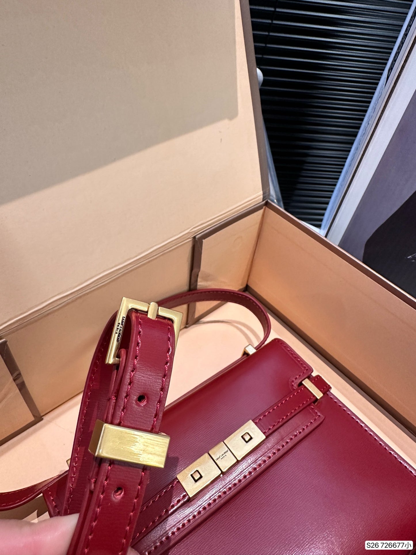 Y new arrival Manhattan bag smooth leather small size: 19 *14 cm