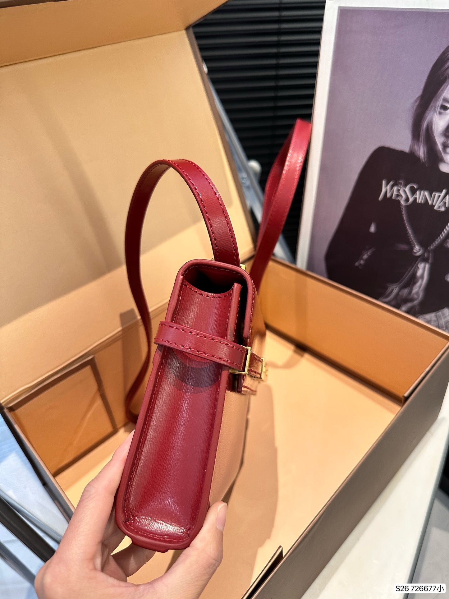 Y new arrival Manhattan bag smooth leather small size: 19 *14 cm