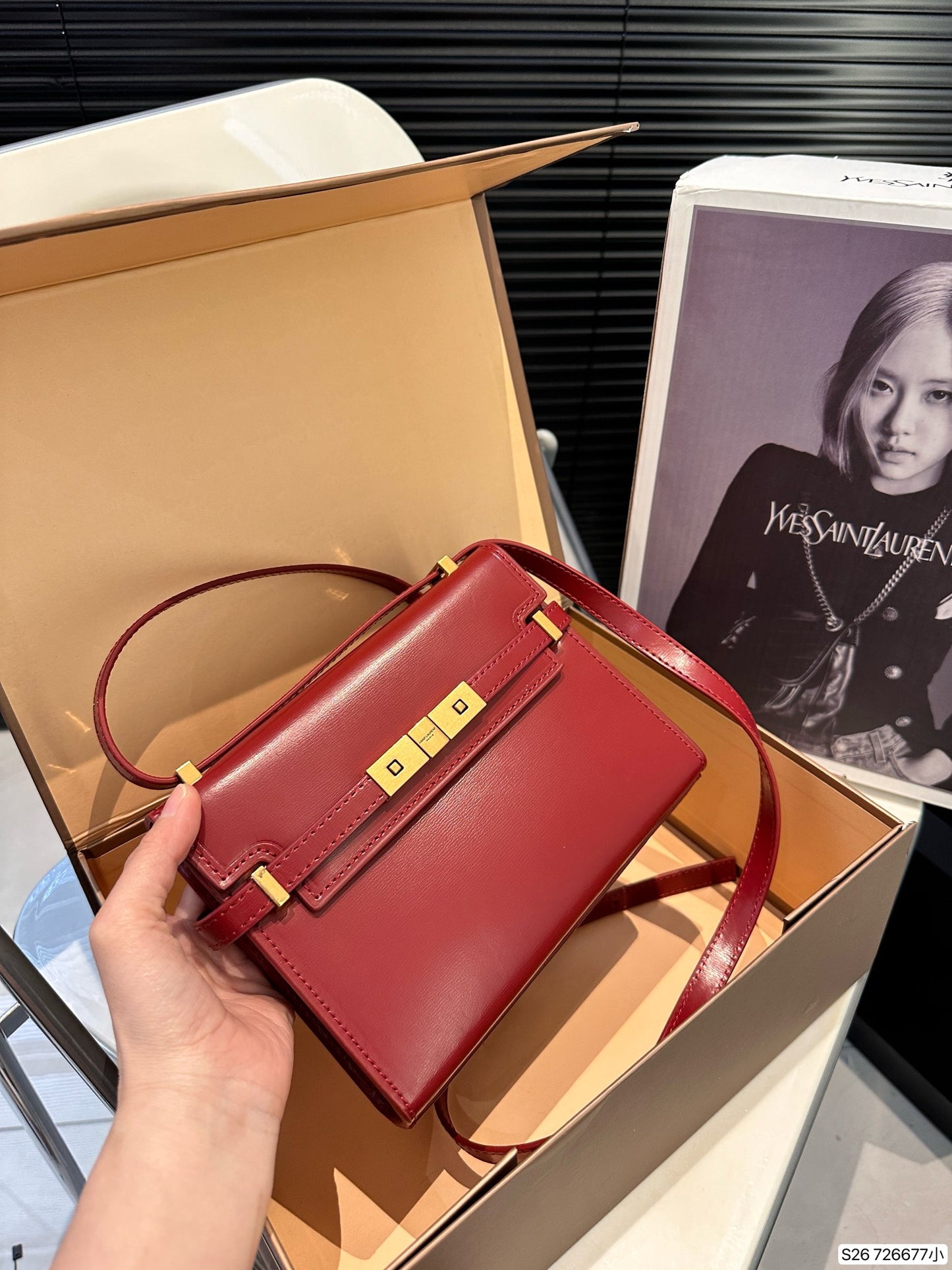 Y new arrival Manhattan bag smooth leather small size: 19 *14 cm