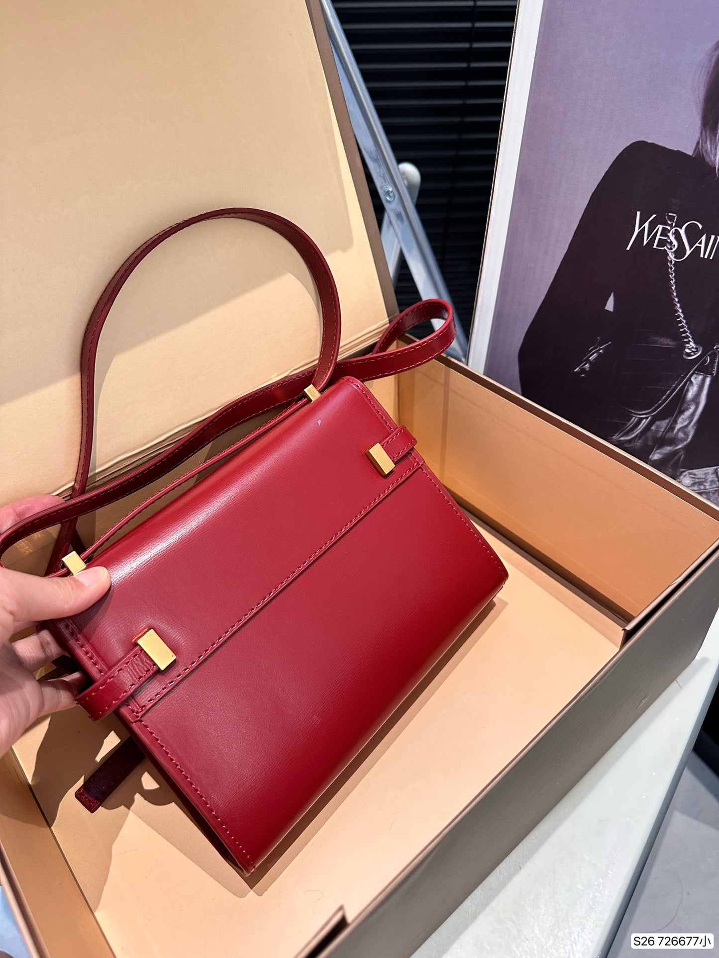 Y new arrival Manhattan bag smooth leather small size: 19 *14 cm