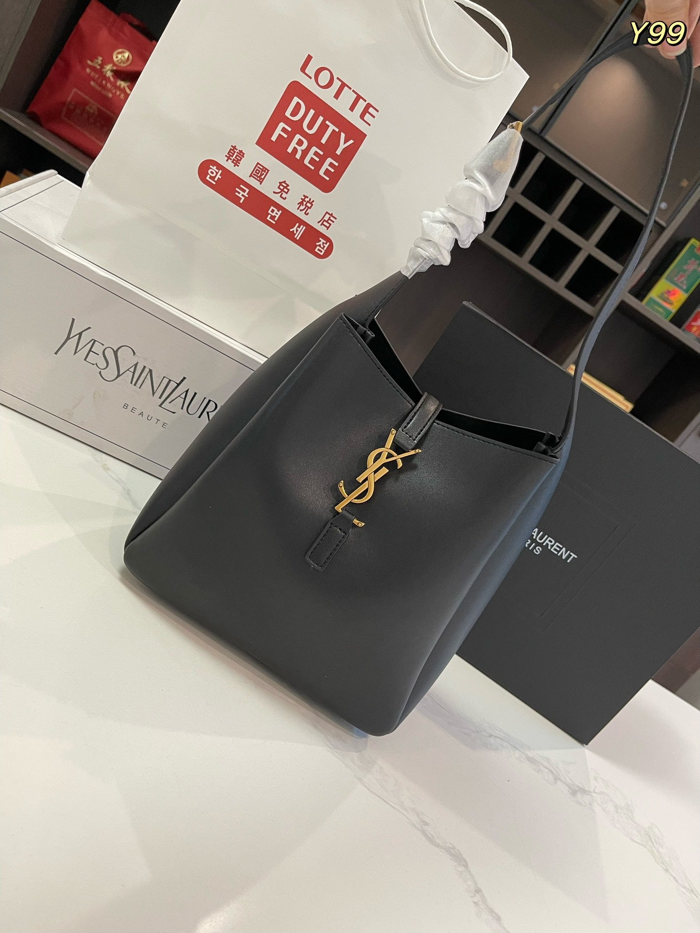 Y new arirval  hobo bag size: 21*21cm