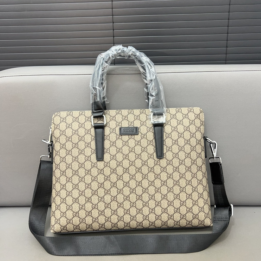 GG new arrival men and women handbag size:  28 x 38 cm