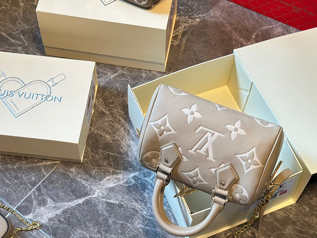 Louis Speedy nano new arrival bag size: 20 cm