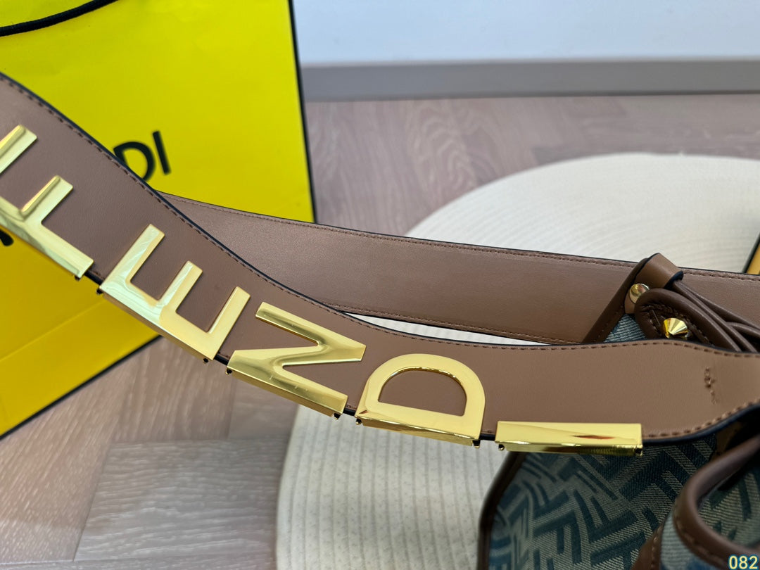 Fen new arrival tote bag size: 29 * 25 cm