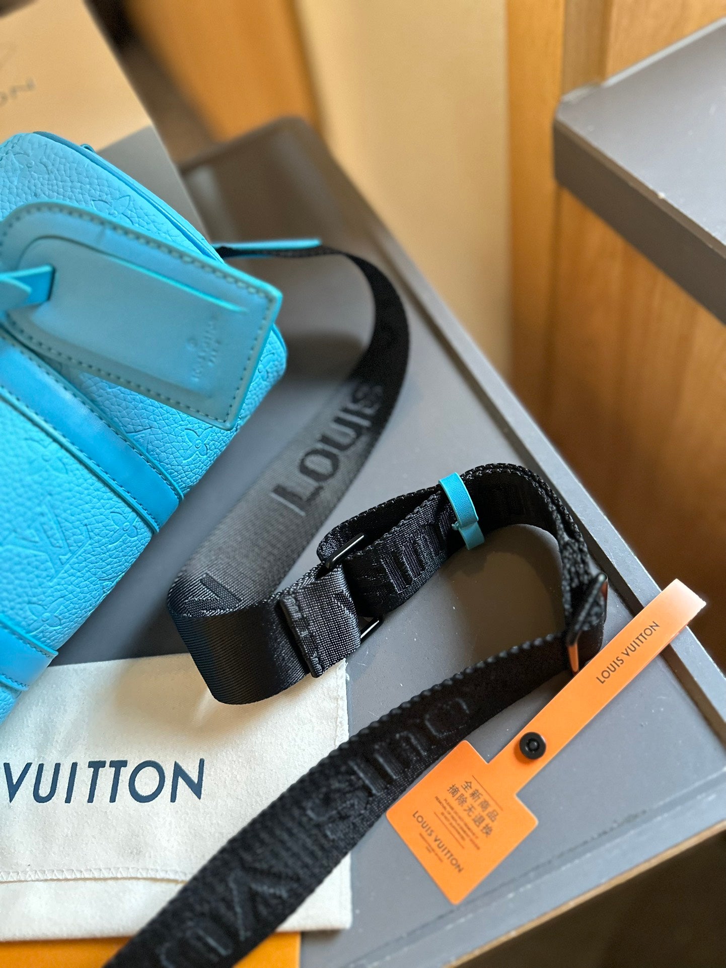 Louis new arrival keepall bag size:25 *12 cm