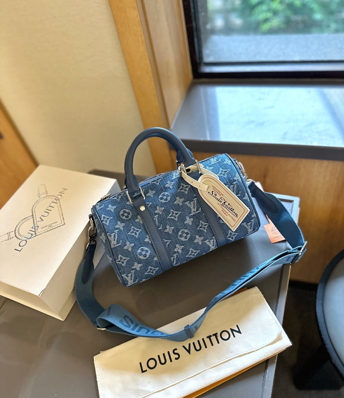 Louis Lvkeepall new arrival denim bag size: 25 * 12 cm