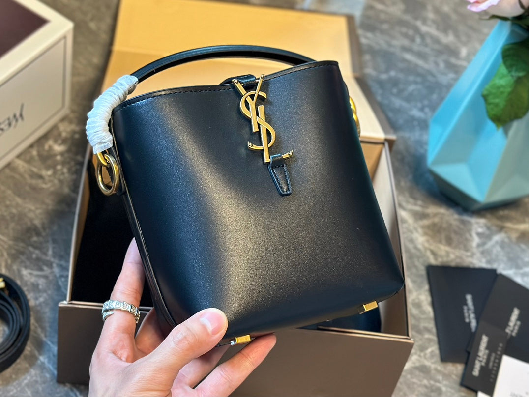 Y Le 37 Bucket MINI BAG SIZE: 13*15cm