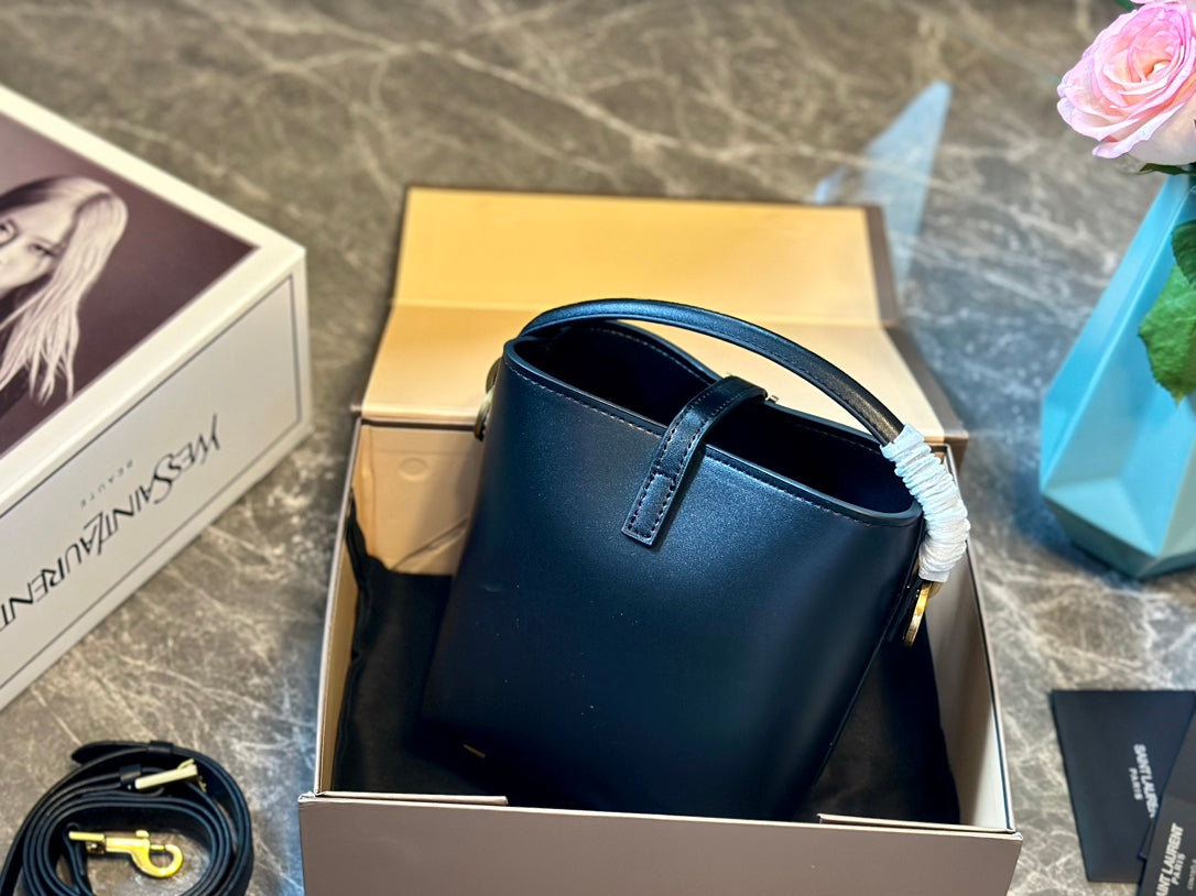 Y Le 37 Bucket MINI BAG SIZE: 13*15cm