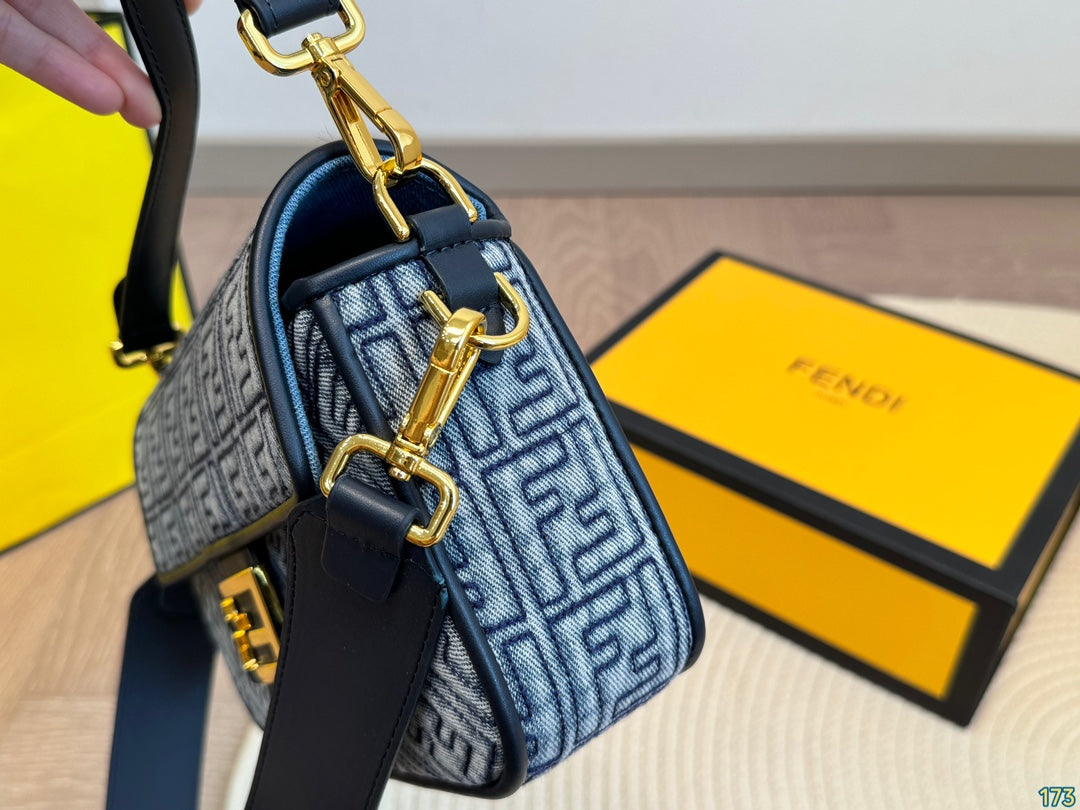 Fen new arrival bag size: 25 * 14 cm