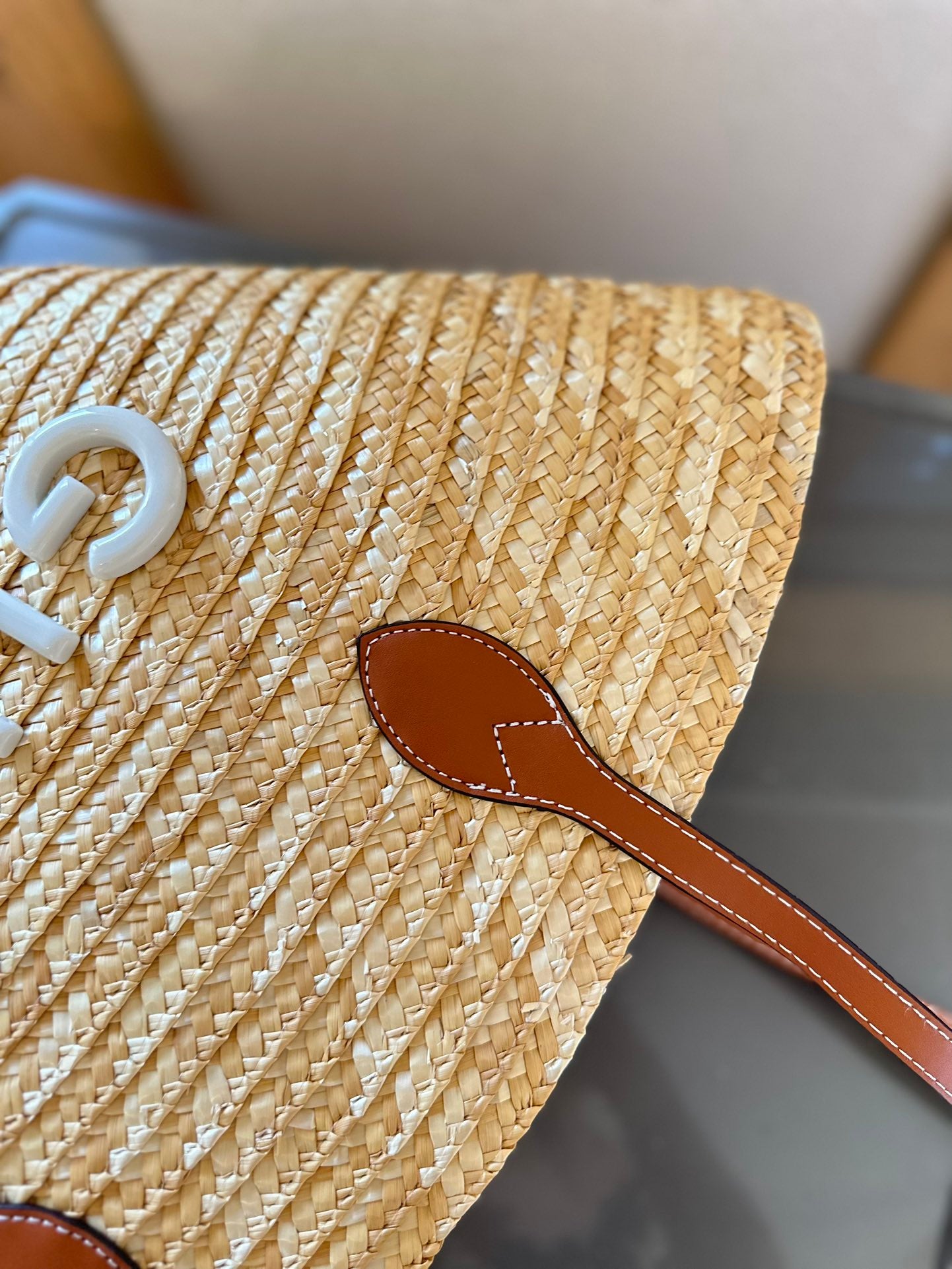 Gg new arrival summer tote bag size: 22*26 cm