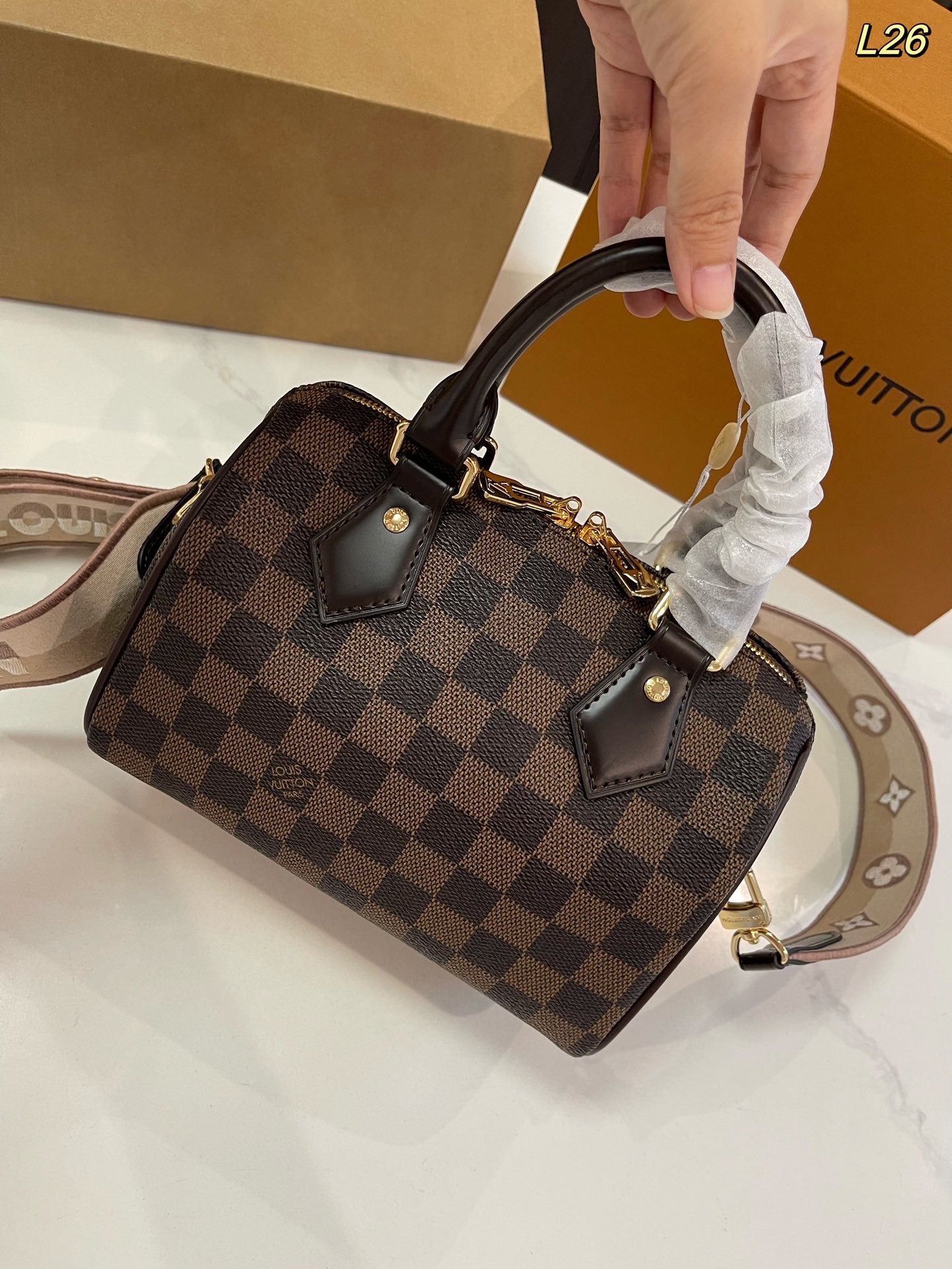 Louis new arrival speedy bag size: 20*14cm