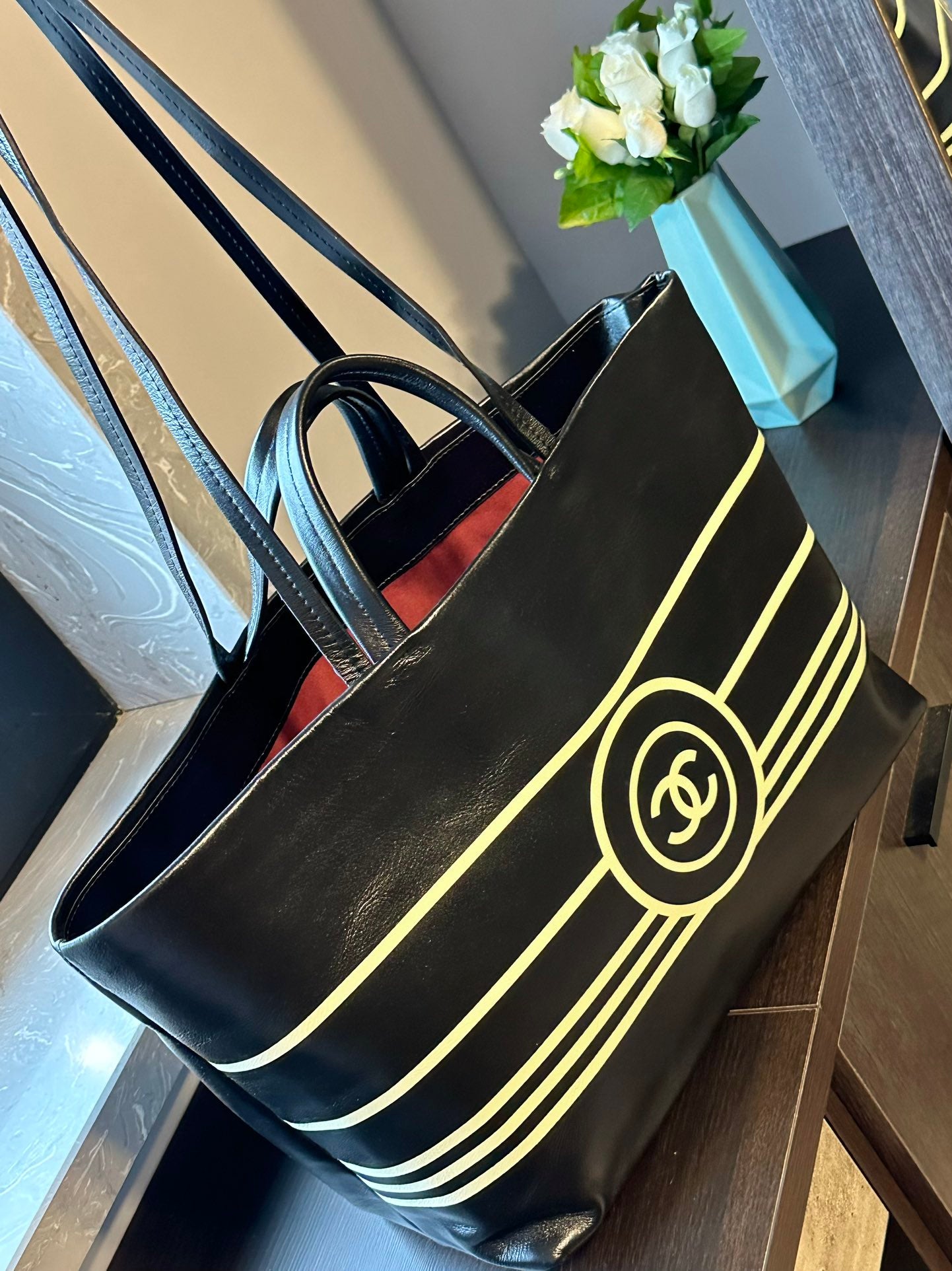 cc new arrival tote bag size: 38 * 27.5  cm