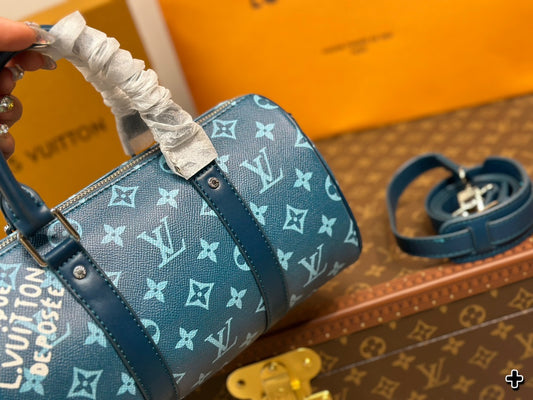 Louis new arrival keepall men and women bag size;25cm