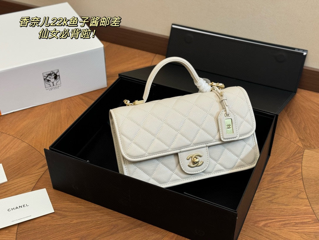Cc new arrival 22k caviar leather size: 25*15cm
