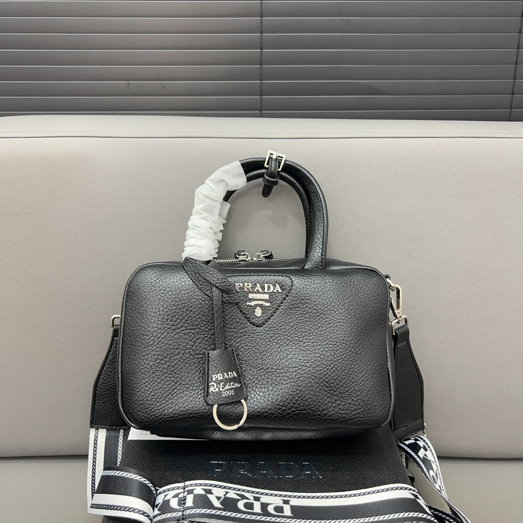 Pra new arrival bag size:  23 x 14 cm