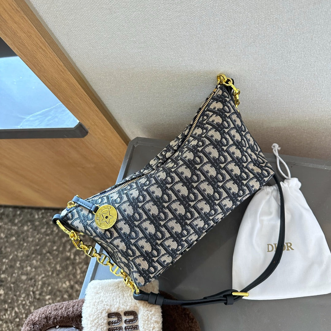 D new arrival hobo bag size:23 cm