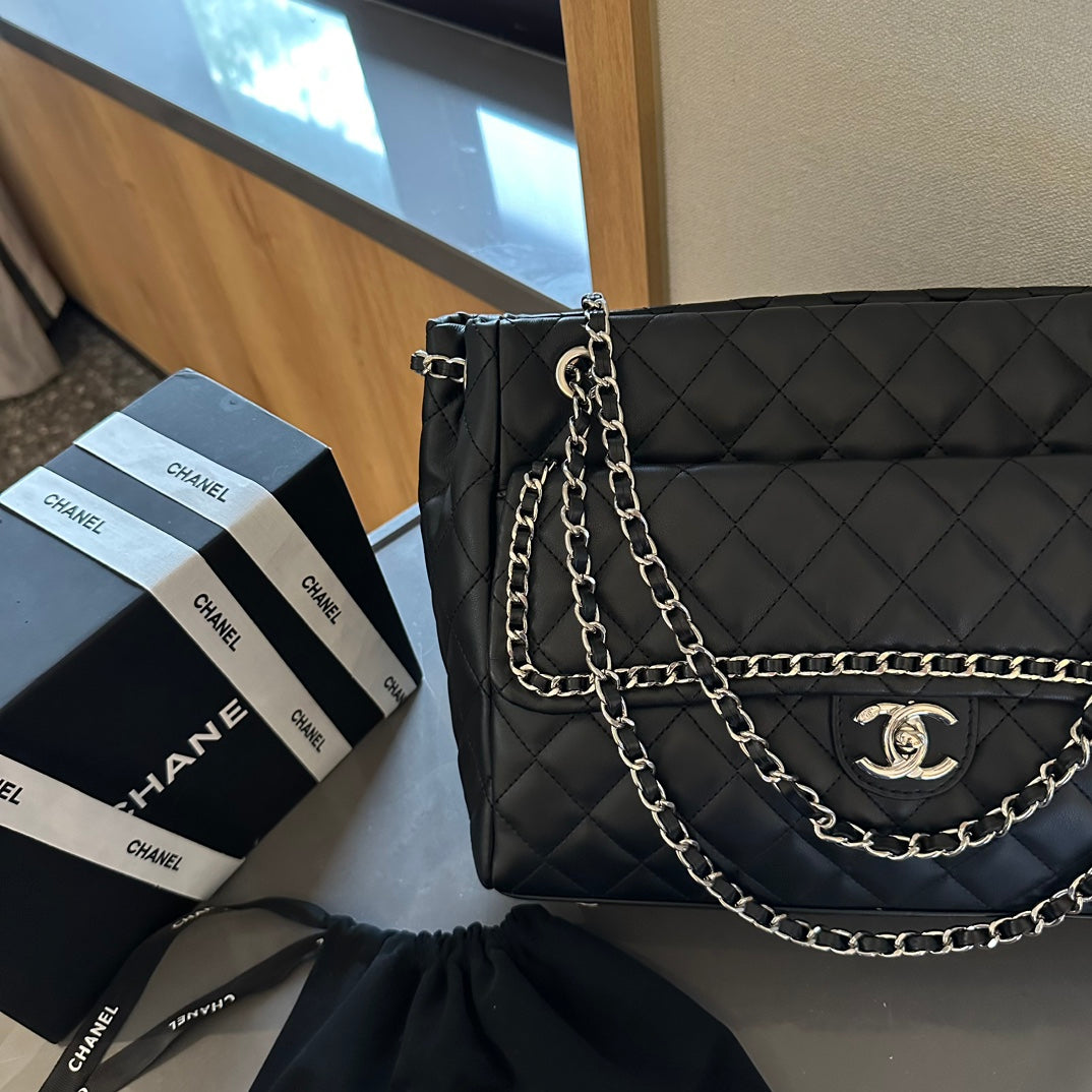 CC new arrival vintage bag size: 35 cm