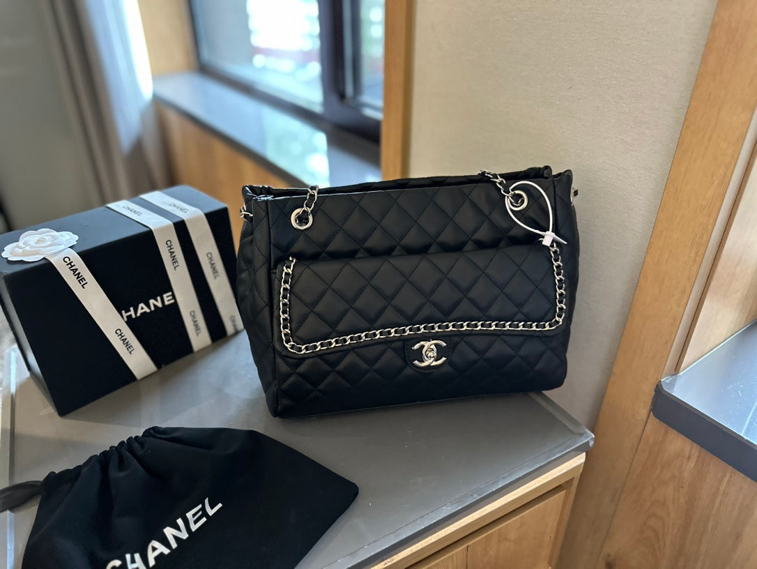 CC new arrival vintage bag size: 35 cm