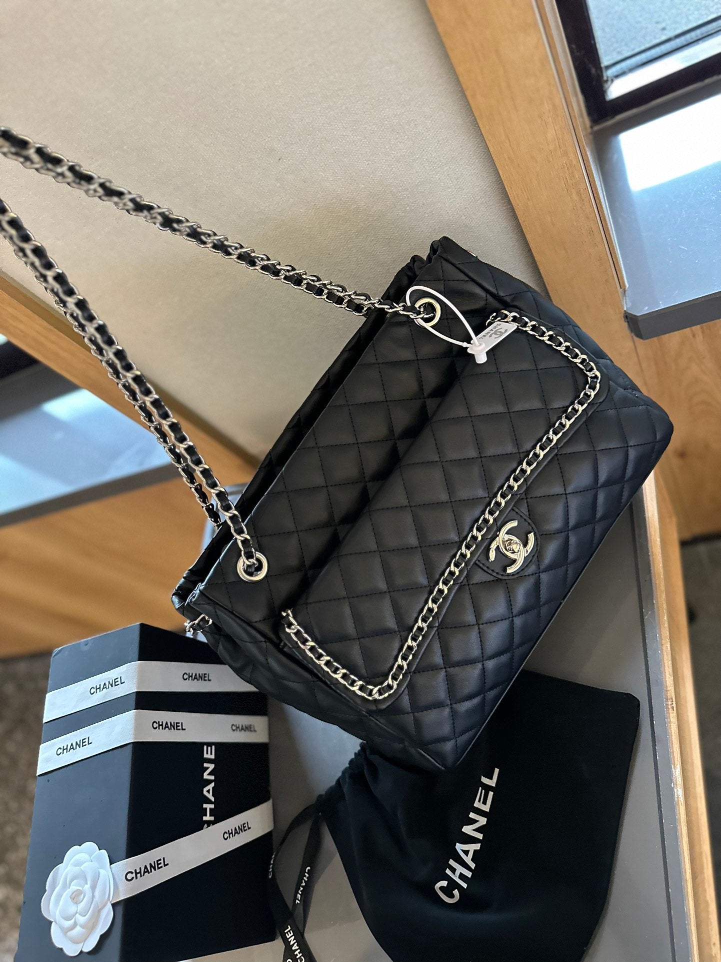 CC new arrival vintage bag size: 35 cm