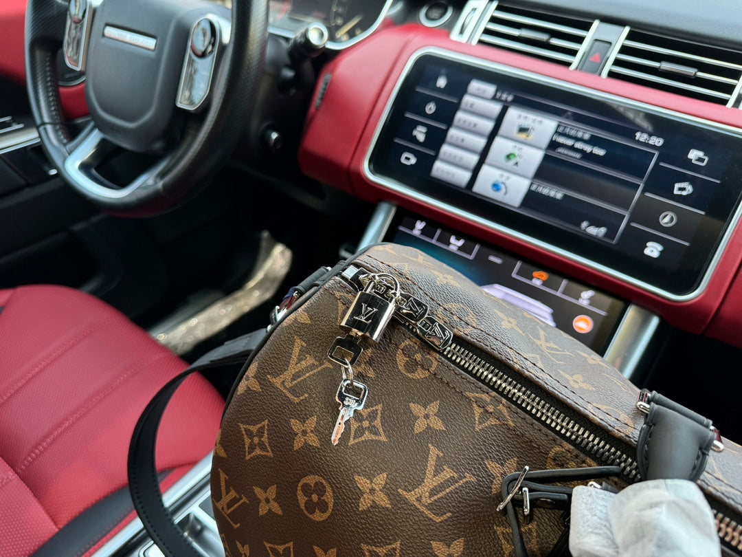 Louis new arrival keepall Bandoulière bag size: 45x20x27cm