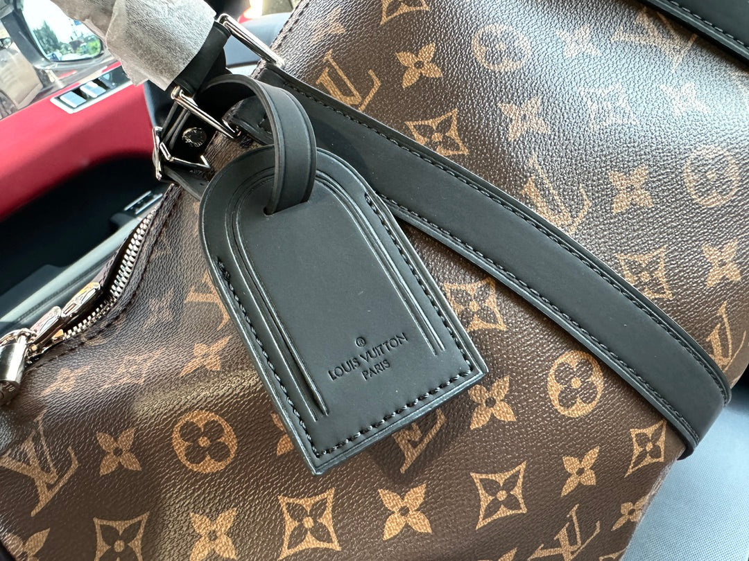 Louis new arrival keepall Bandoulière bag size: 45x20x27cm