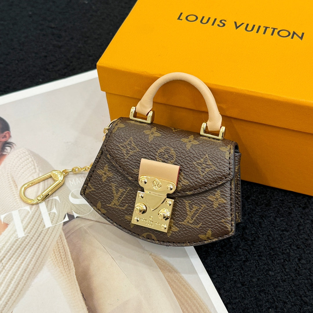 Louis new arrival wallet size: 12*10*3 cm