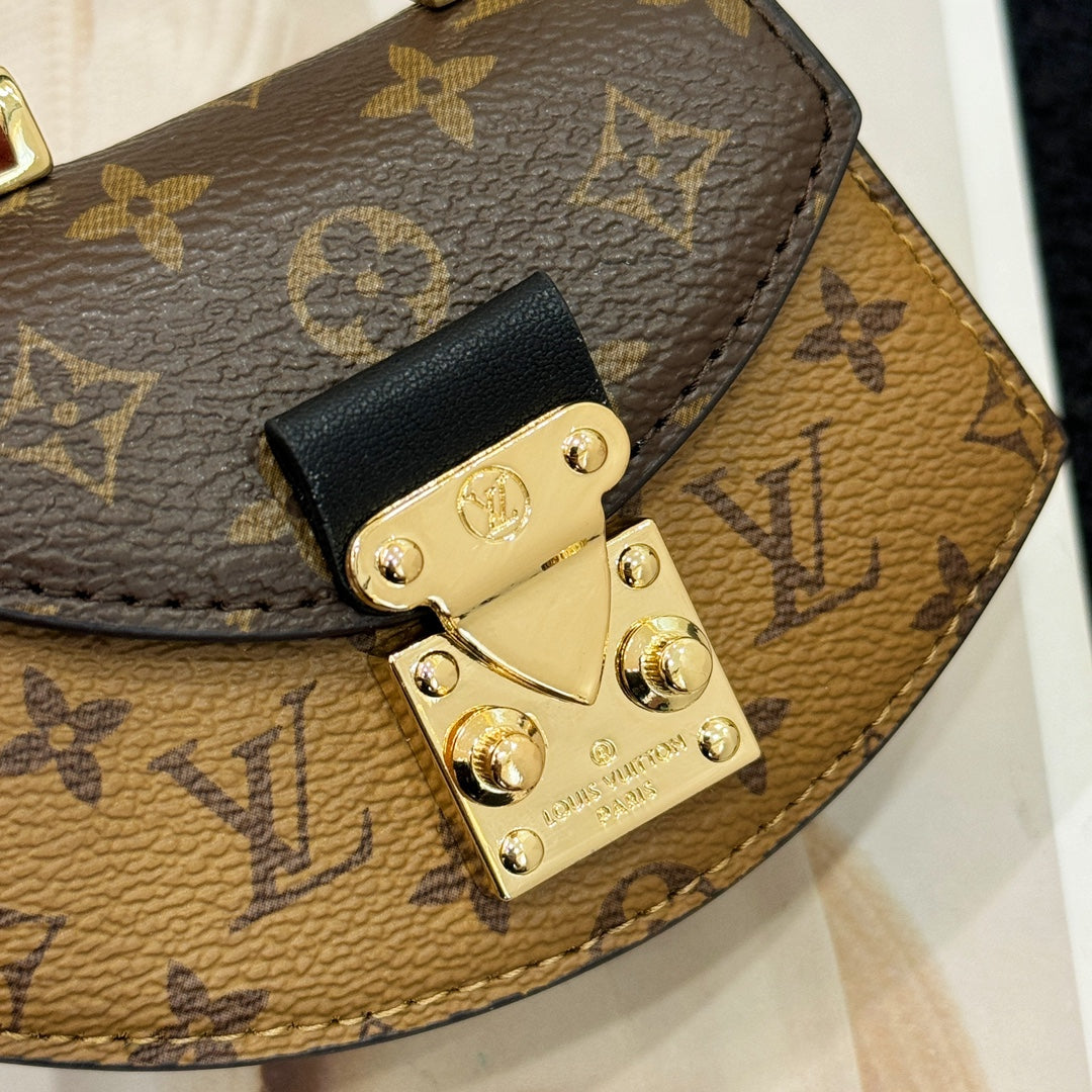 Louis new arrival wallet size: 12*10*3 cm