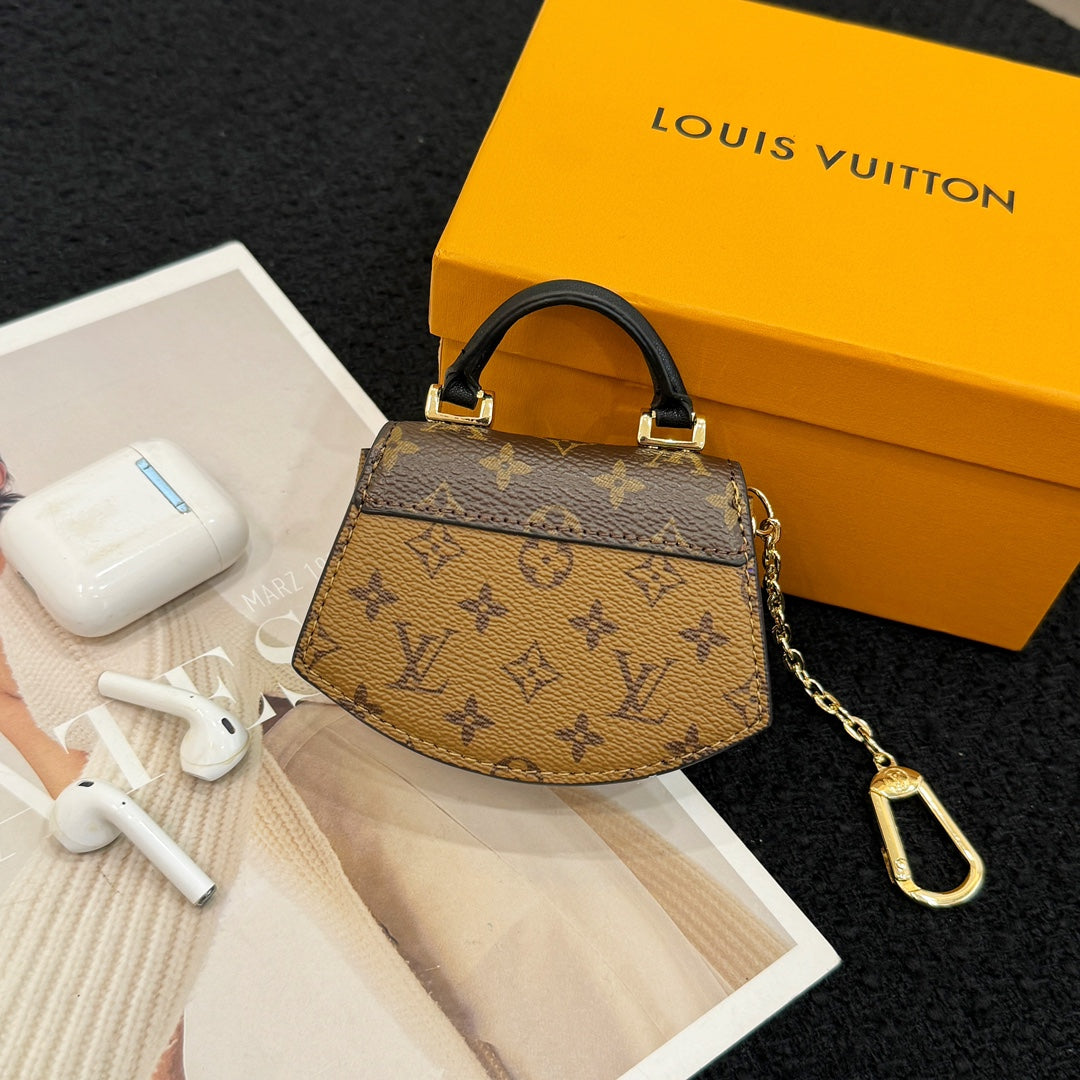 Louis new arrival wallet size: 12*10*3 cm