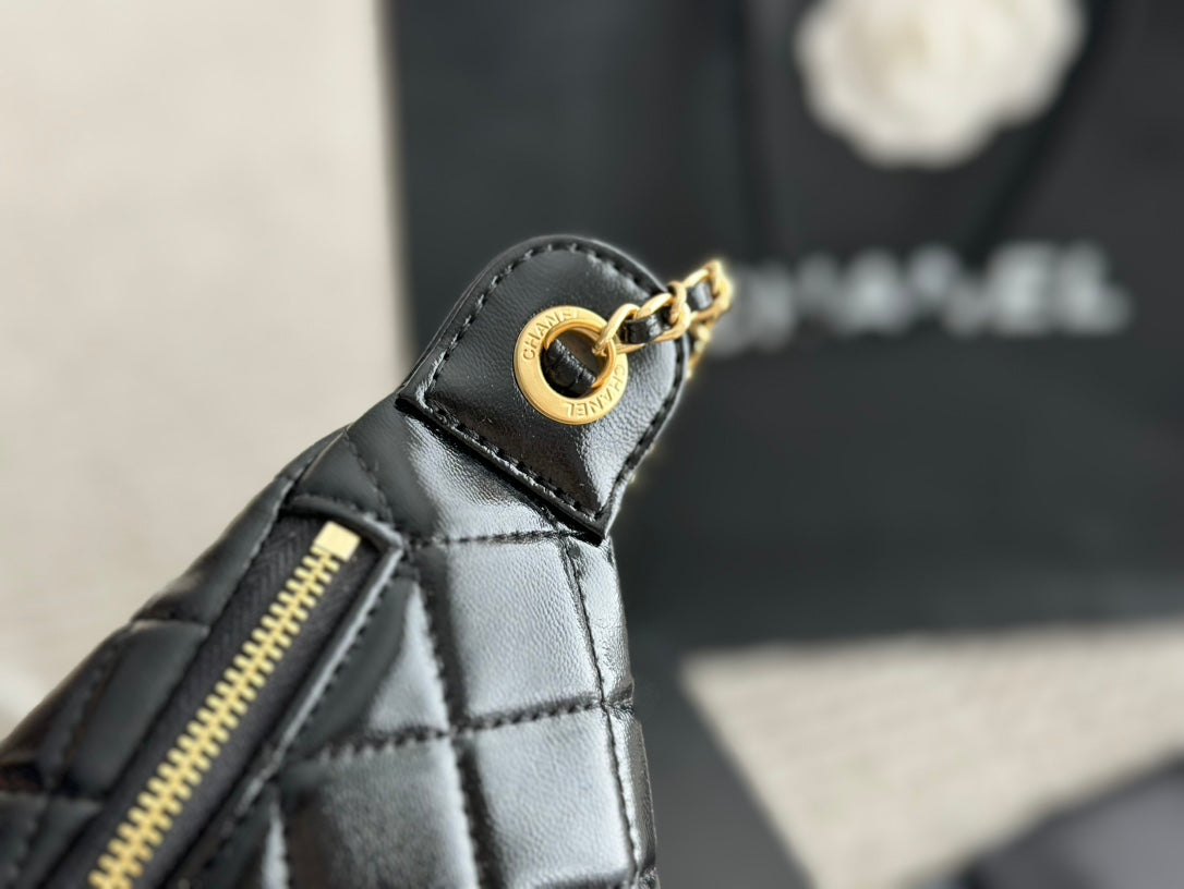 CC new arrival bumbag  crossbody bag size: 23*13 cm