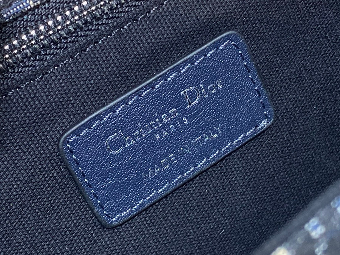 Cc new arrival denim tote bag size: 34*37 cm