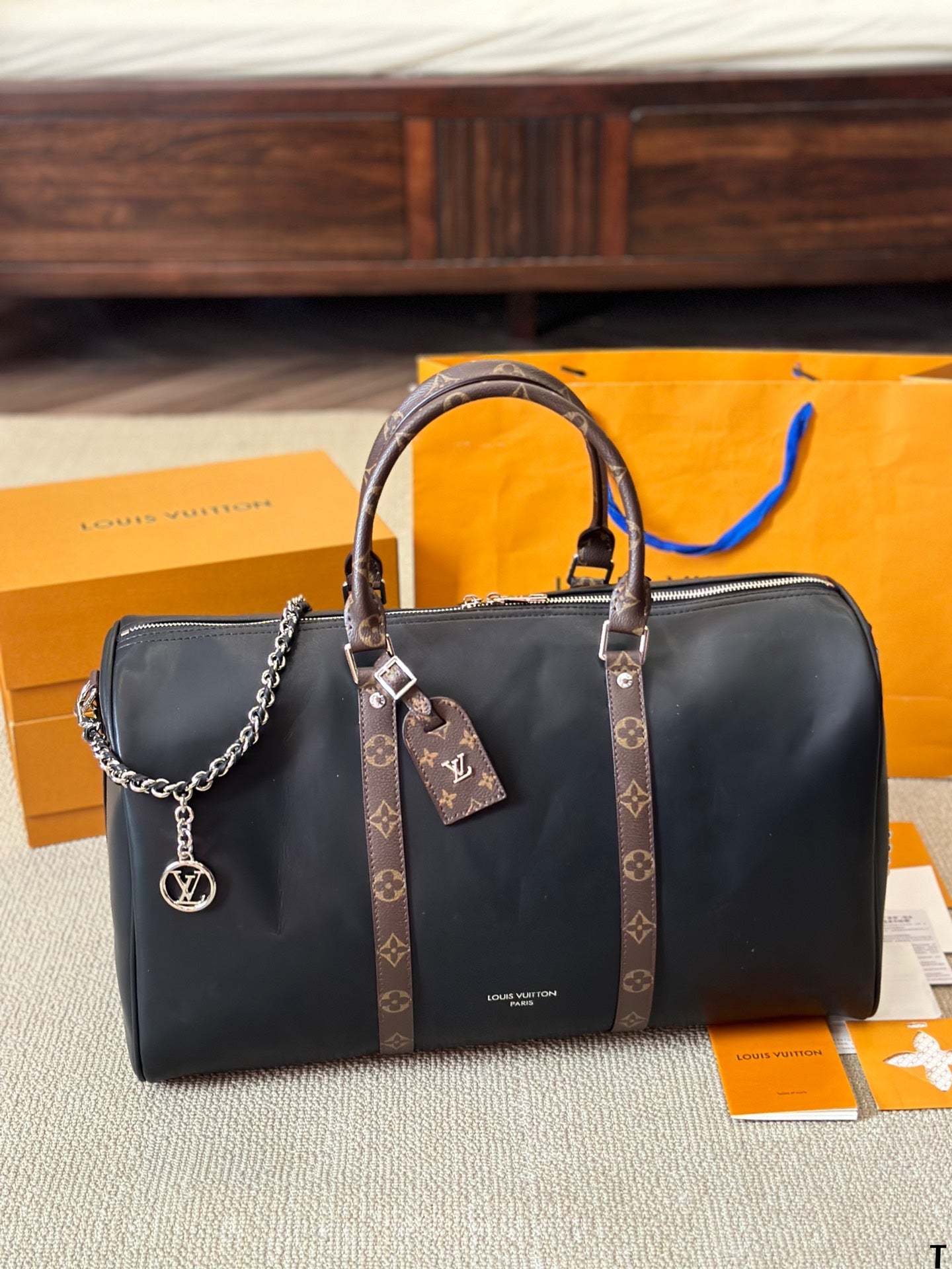 Louis new arrival  VintageMusevie keepall bag size: 45 cm