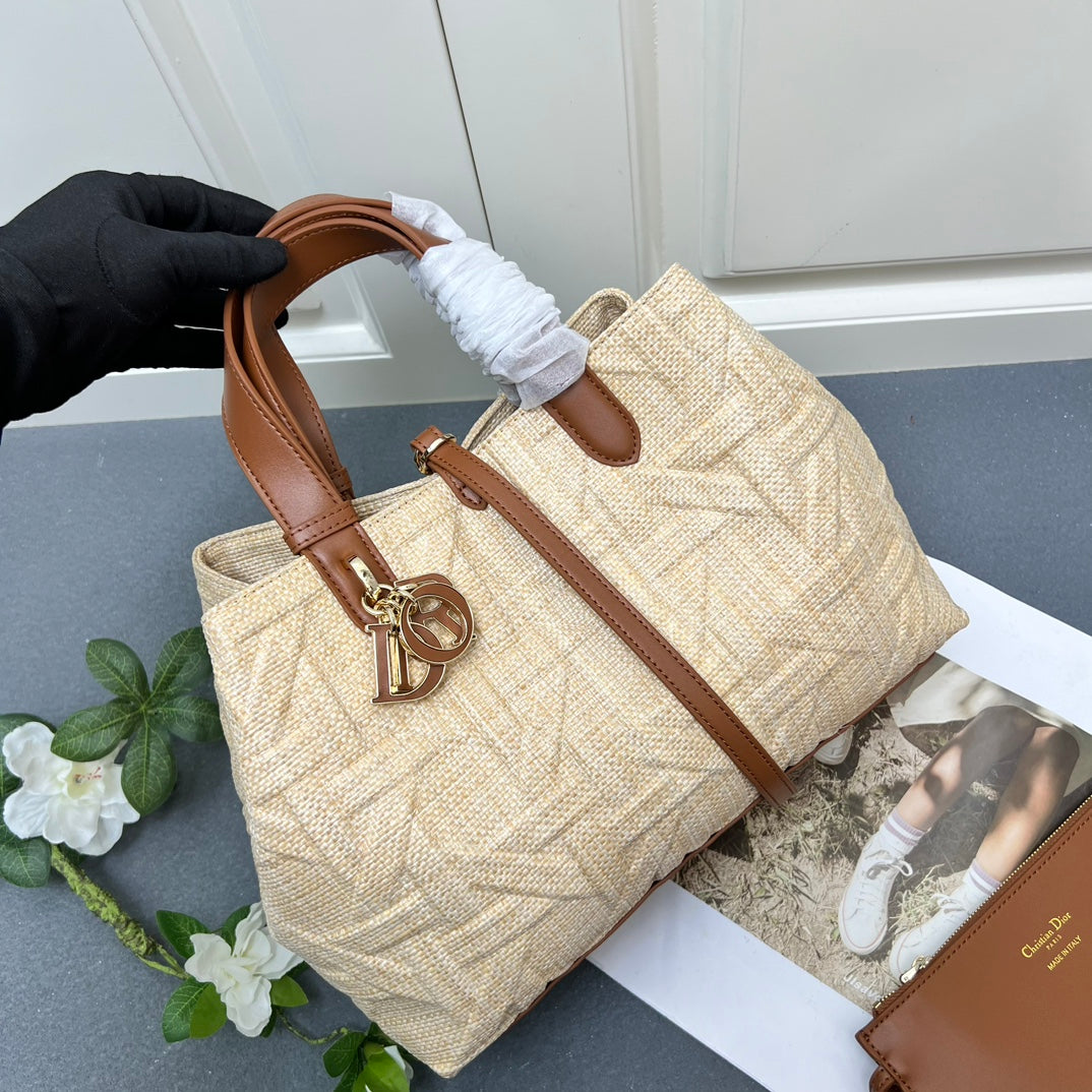 D new arrival groove tote bag size:  29*19*21 cm