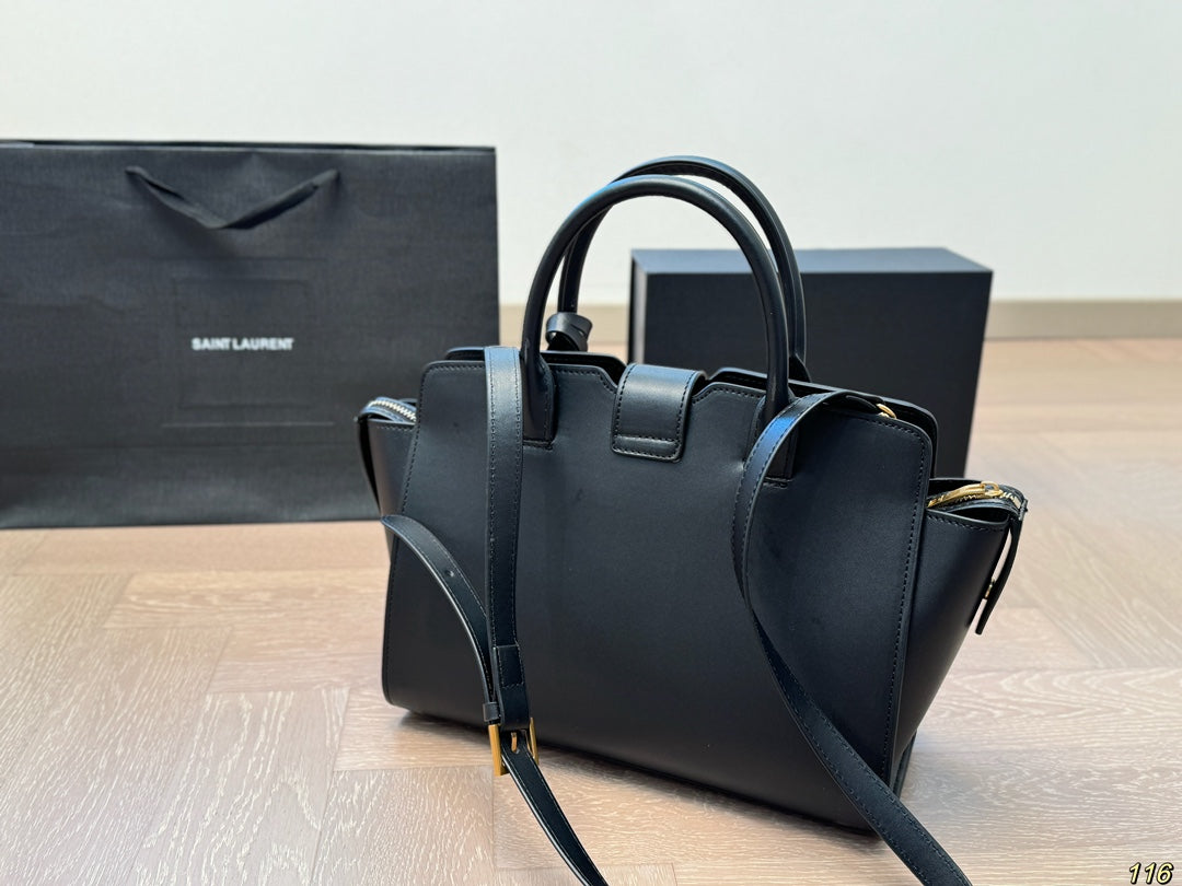 Y new arrival tote bag size: 30 * 23 cm